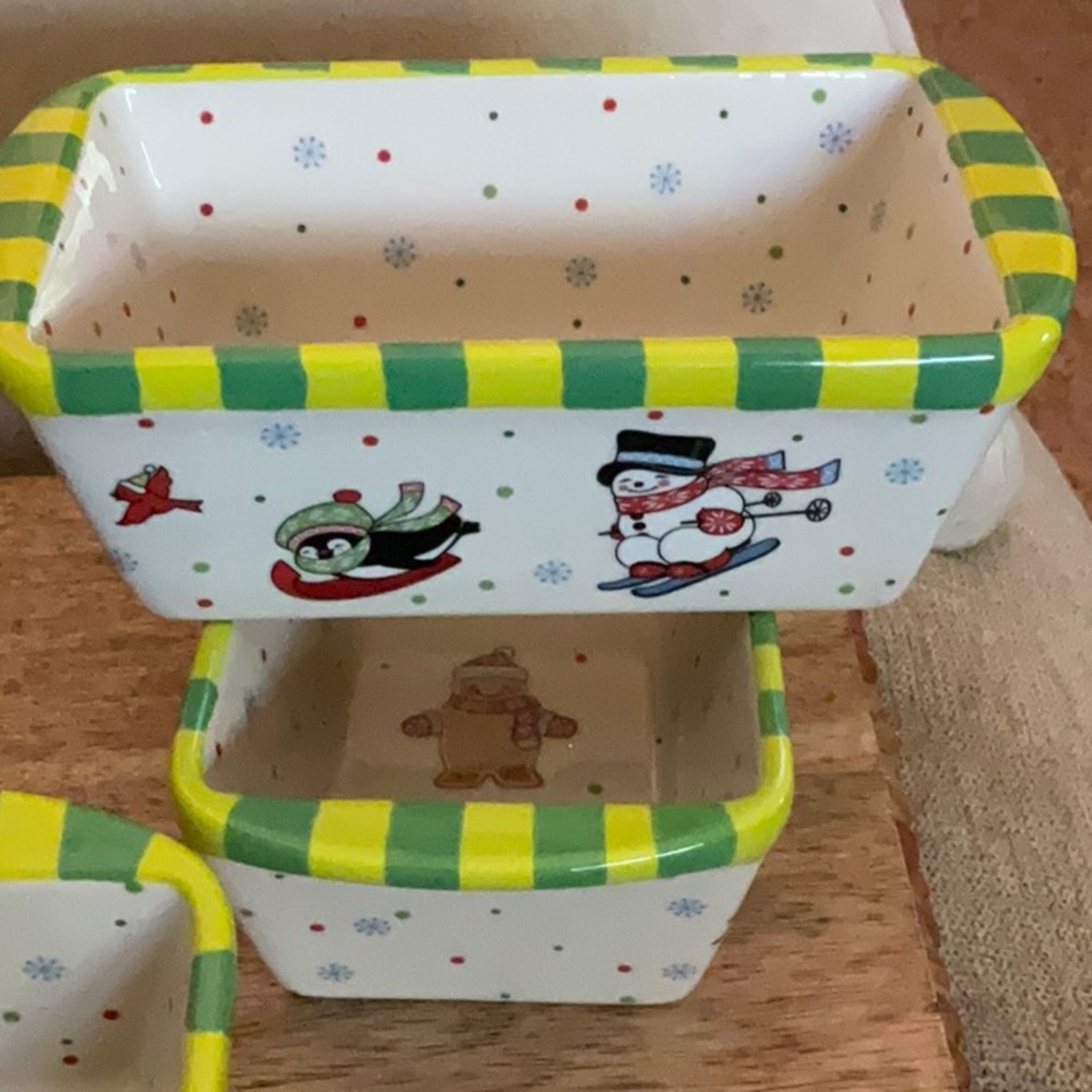 Temptations Holiday Ovenware by Tara Winter penguins 12 oz Mini Loaf Pans (3) - Picture 4 of 14
